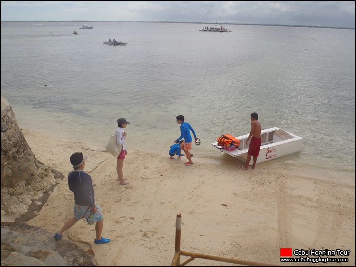 Cebu Nalusuan island hopping tour - 30 Dec 2012