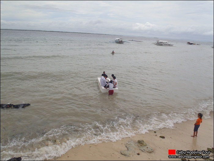 Cebu Nalusuan island hopping tour - 3 Jan 2012