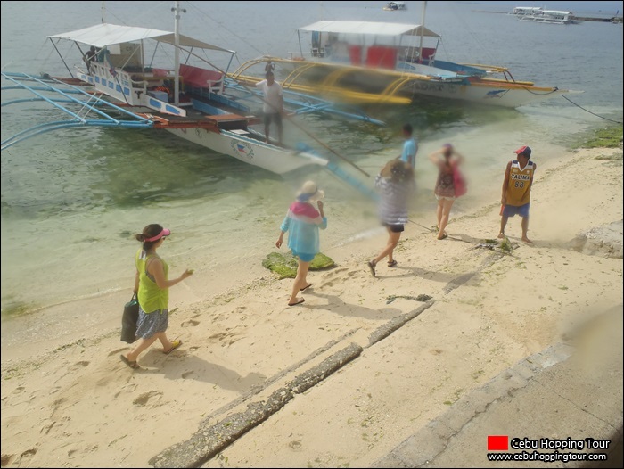 Cebu Nalusuan island hopping tour - 22 Feb 2013