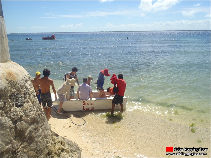 Cebu Nalusuan island hopping tour - 10 Feb 2013