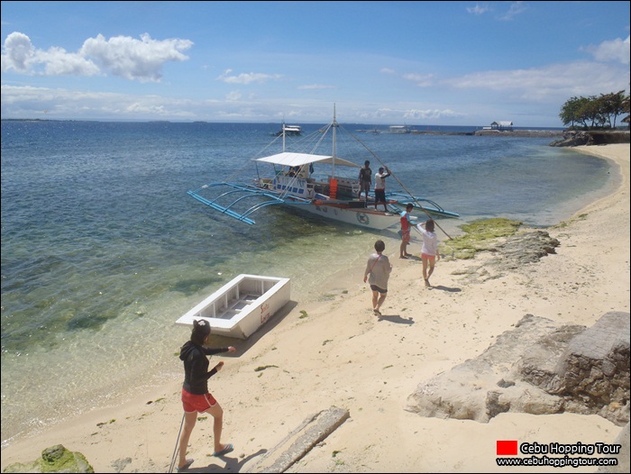 Cebu Nalusuan island hopping tour - 6 Feb 2013