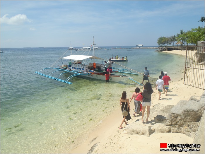 Cebu Hilutungan + Nalusuan island hopping tour - 1 Mar 2013