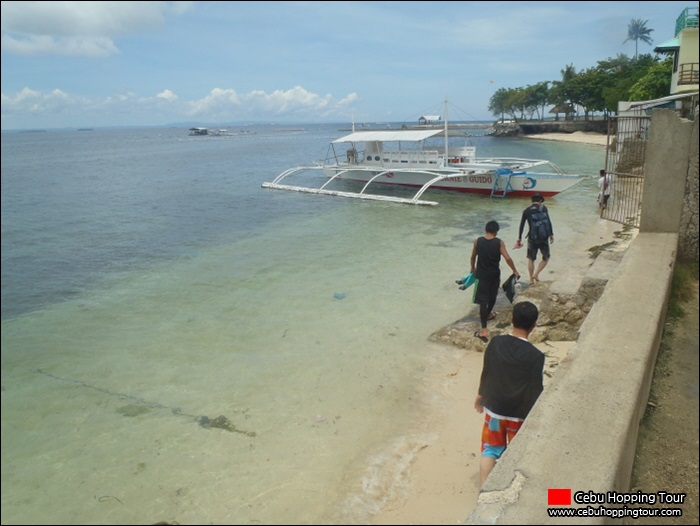 Cebu Nalusuan island hopping tour - 16 May 2013