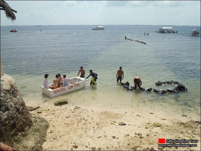 Cebu Nalusuan island hopping tour - 28 Oct 2013