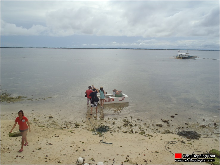 Cebu Hilutungan & Nalusuan island hopping tour - 25 Dec 2013