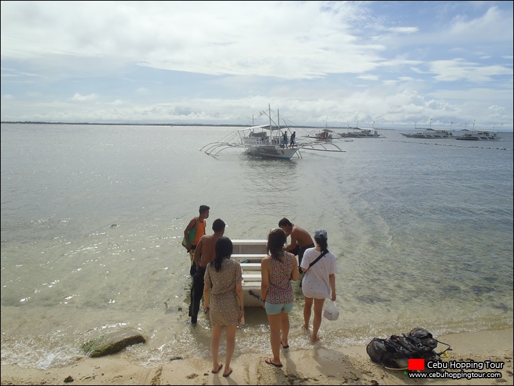 Cebu Nalusuan island hopping tour - 1 Jan 2014