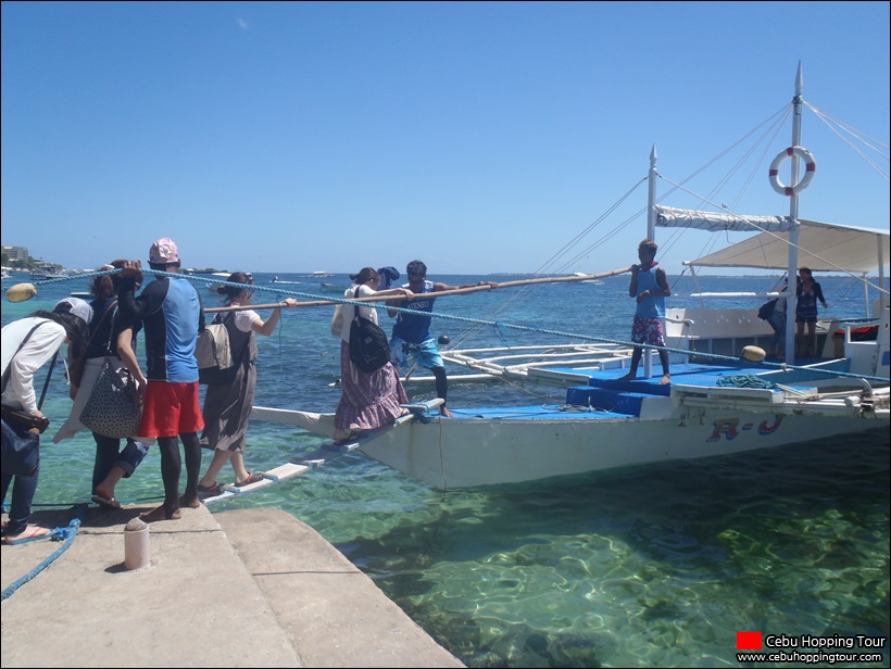 Cebu Nalusuan island hopping tour on 21 Feb 2016