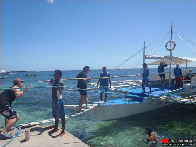 Cebu Nalusuan island hopping tour on 21 Feb 2016