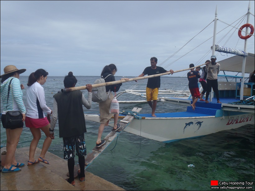 Cebu Nalusuan island hopping tour on 28 Feb 2016