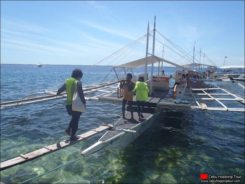 Cebu Nalusuan island hopping tour on 17 Mar 2016