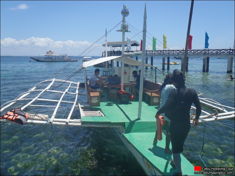 Cebu Hilutungan & Nalusuan island hopping tour on 18 Mar 2016