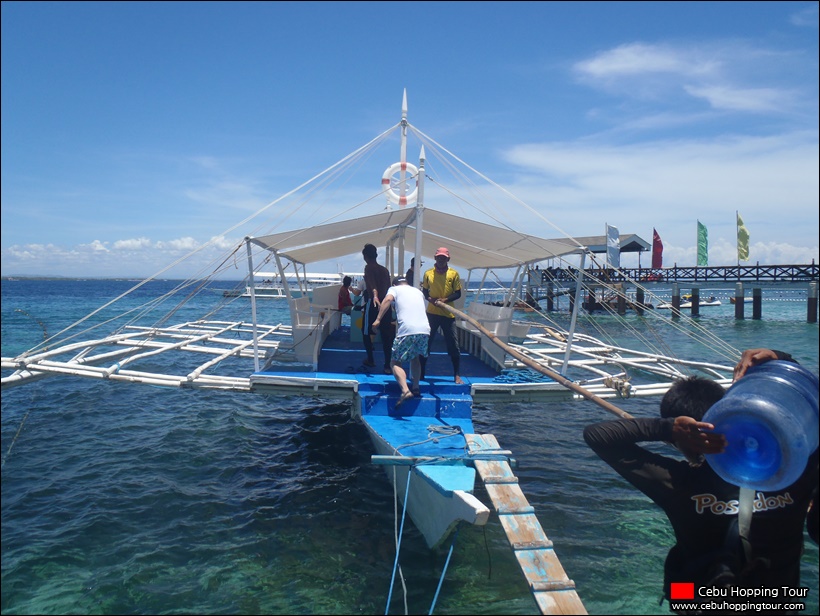 Cebu Hilutungan & Nalusuan island hopping tour on 26 Apr 2016