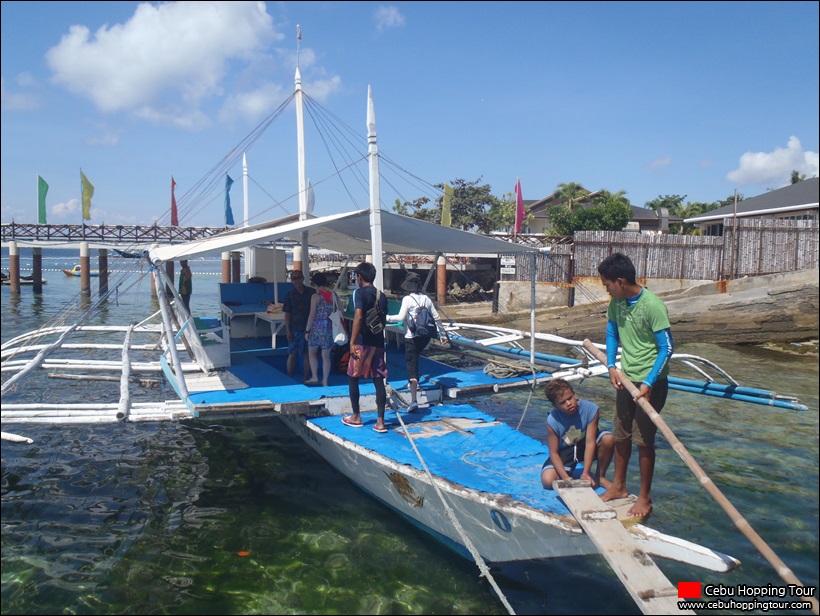 Cebu Hilutungan & Nalusuan island hopping tour on 30 Apr 2016